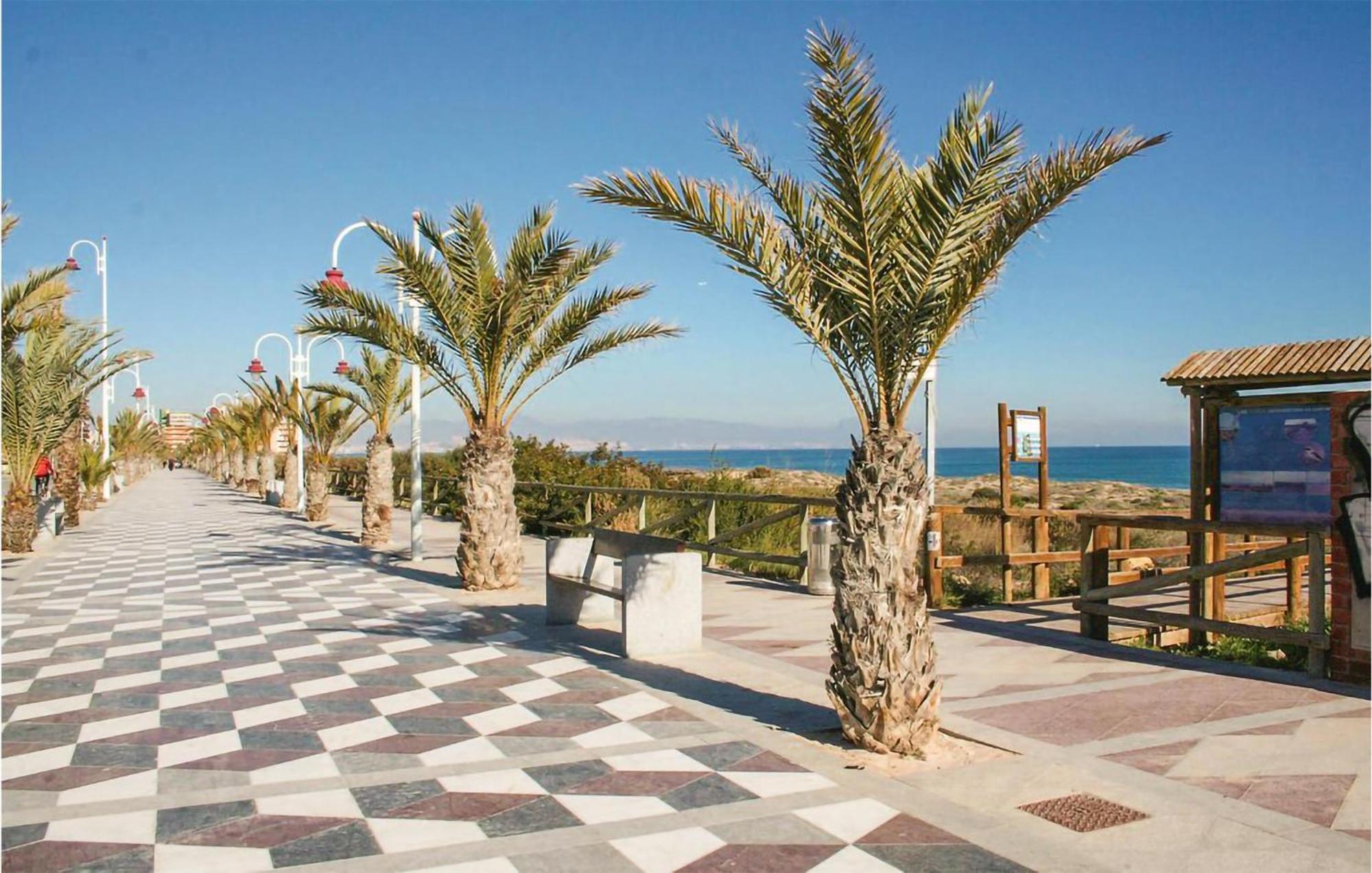 Beautiful Home In Gran Alacant With Kitchen Santa Pola Exterior foto
